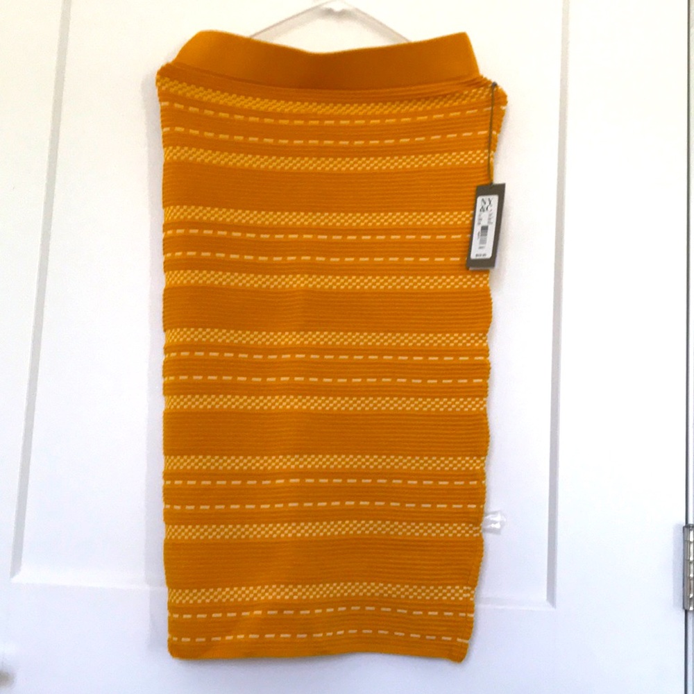 Stretchable skirt